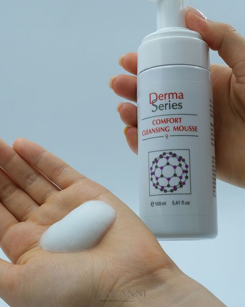 Універсальний мус для очищення Derma Series Comfort cleansing mousse, 150 ml Р172 фото 3 savanni.com.ua